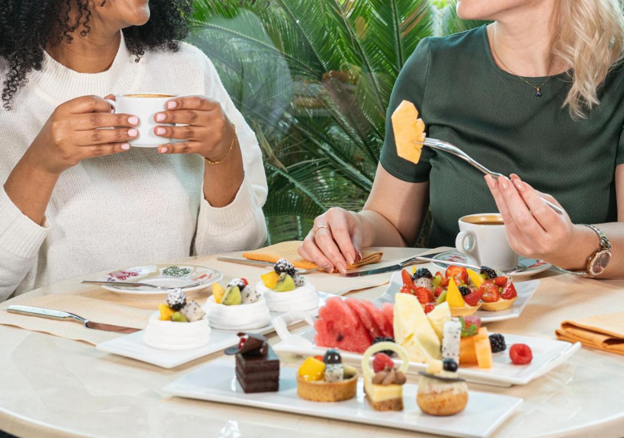City Centre Rotana Доха Екстер'єр фото A typical afternoon tea