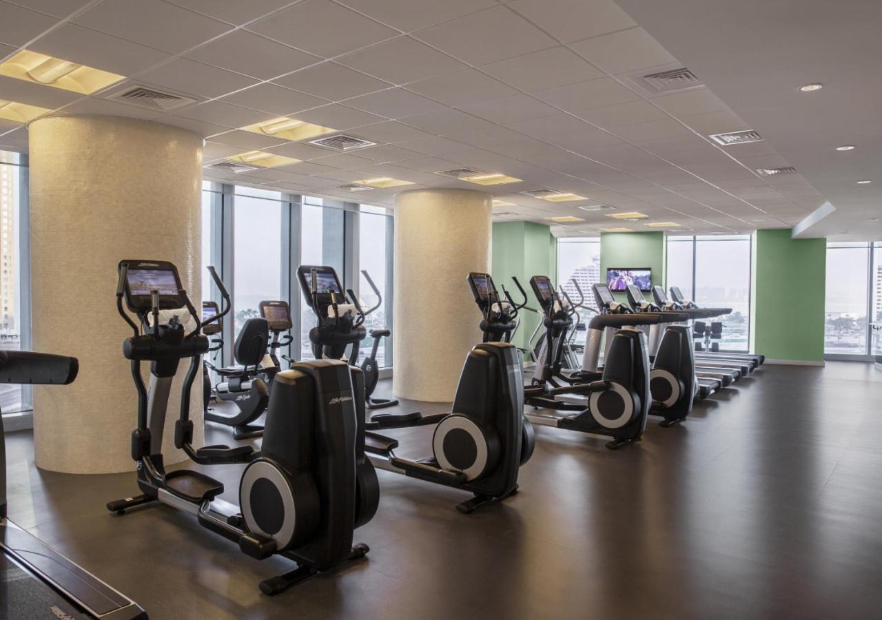 City Centre Rotana Доха Екстер'єр фото Elliptical cross trainers