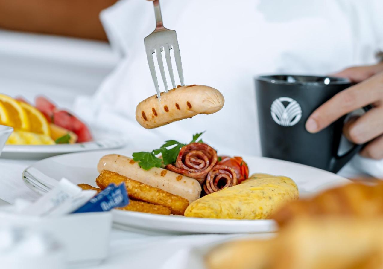 City Centre Rotana Доха Екстер'єр фото A breakfast at the hotel
