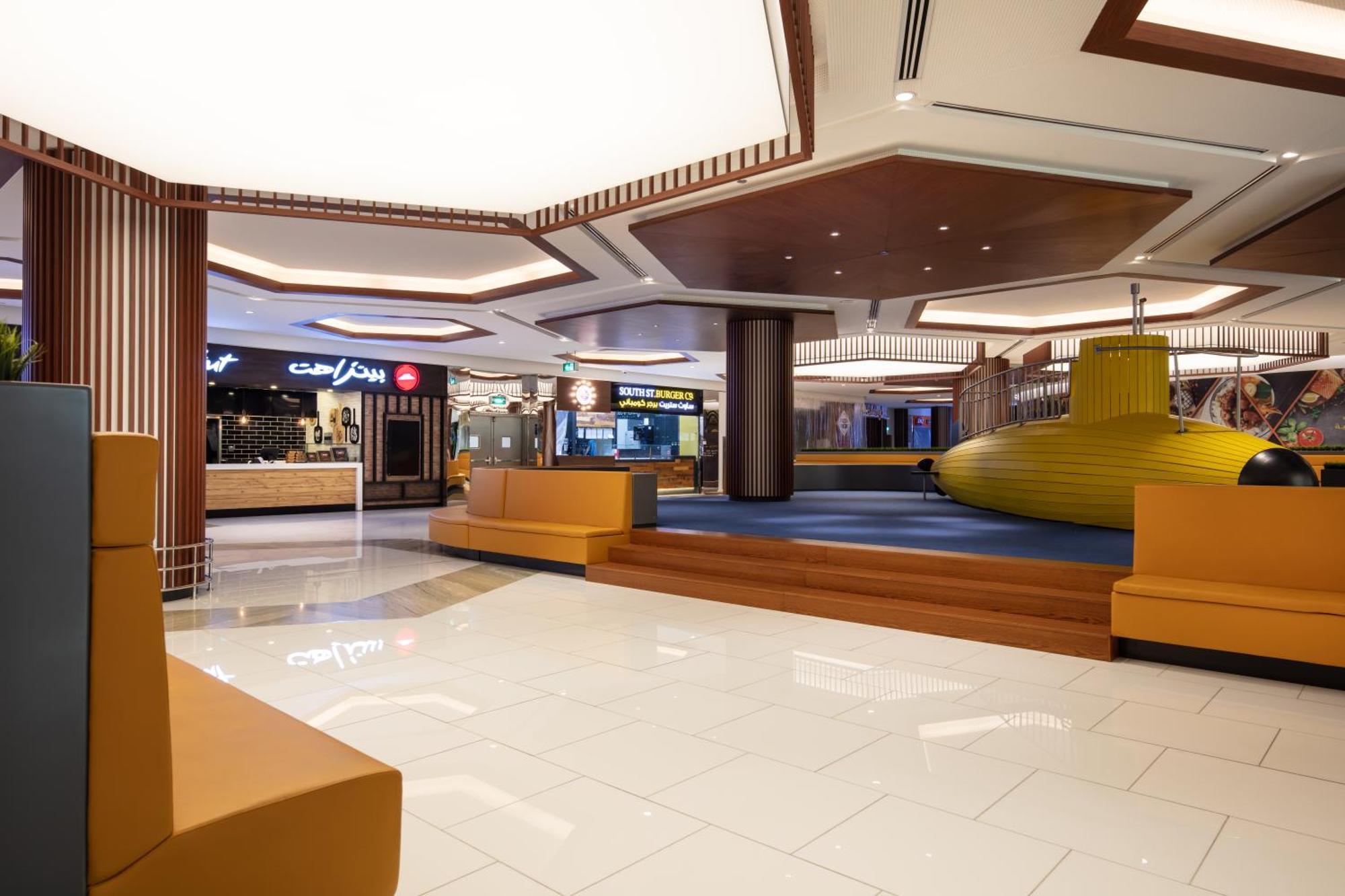 City Centre Rotana Доха Екстер'єр фото The interior of the terminal